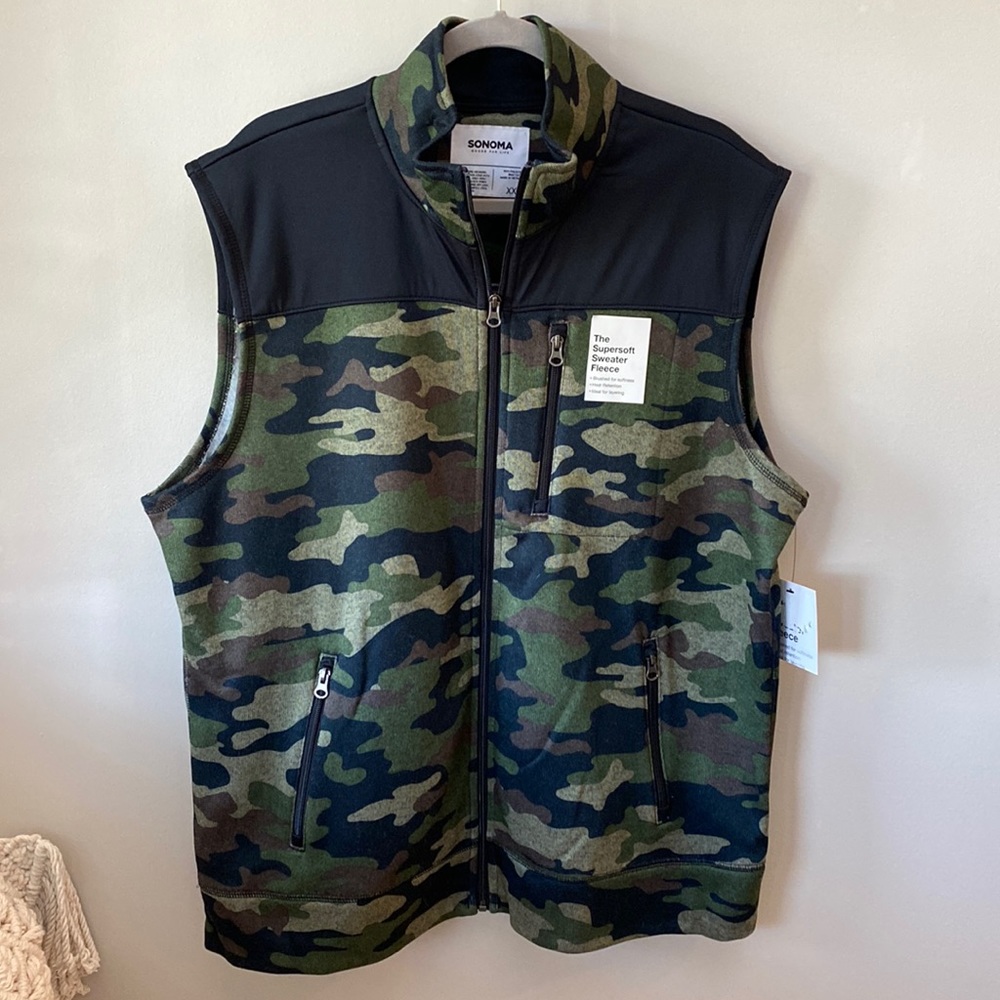 Men’s XXL super soft sweater fleece vest.
